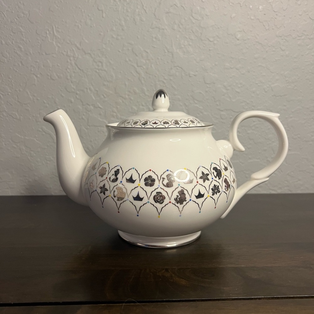 The English Ladies Co Disney 100 Years Princess Teapot